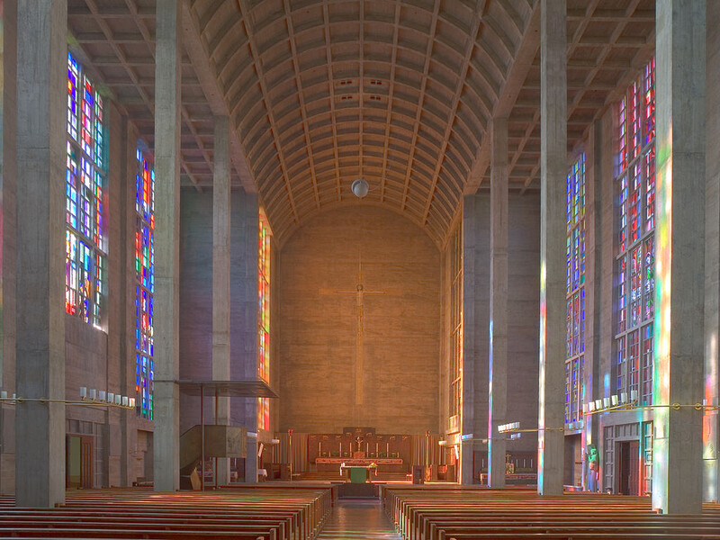 1024px-Basel_Antoniuskirche_innen